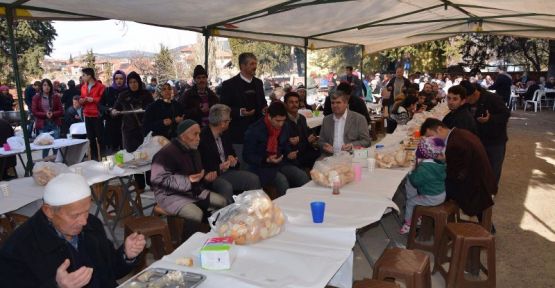 GENÇ VEKİL CAHİT ÖZKAN YAĞMUR DUASINA KATILDI