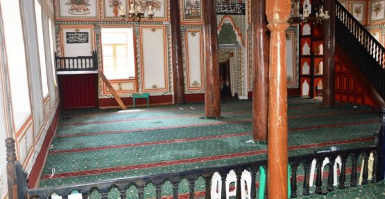 TARİHİ YAZIR CAMİSİ YENİDEN İBADETE AÇILDI