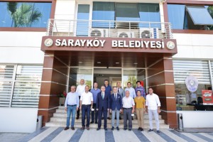 Başkan Zolan Sarayköy’de hemşehrileriyle kucaklaştı