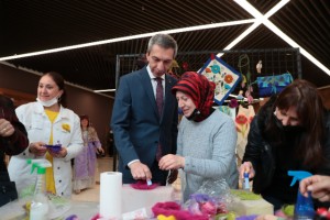 Büyükşehir’den ‘Kendi hediyemizi kendimiz tasarlıyoruz” etkinliği Kadın Meclisi geleneklere sahip çıkıyor