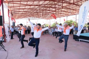 Büyükşehir’in örnek projesi Tarla Günü ile kutlandı