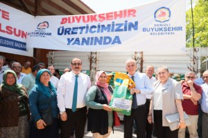 Çiftçiler Büyükşehir ile kazanmaya devam ediyor