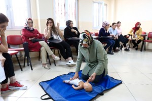 Kent Konseyi’nden kadınlara ilk yardım eğitimi