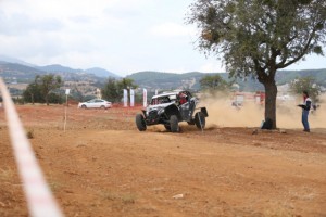 Adrenalin tutkunları Merkezefendi off-road pistinde buluştu