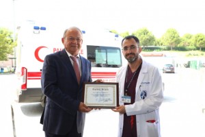 PAÜ Hastanesine yeni bir ambulans bağışlandı