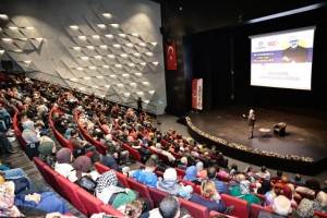 Büyükşehir’le Kültür Buluşmaları’na Bahadır Yenişehirlioğlu konuk oldu