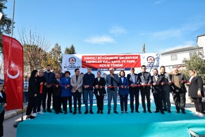 Büyükşehir’den Şemikler’e yeni bir park ve halı saha