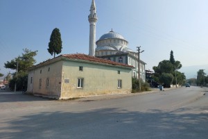 Büyükşehir tarihi Akköy Yukarı Cami’yi yeniden ayağa kaldıracak