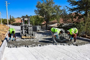 Büyükşehir’de hedef 1 milyon metrekare beton parke taşı